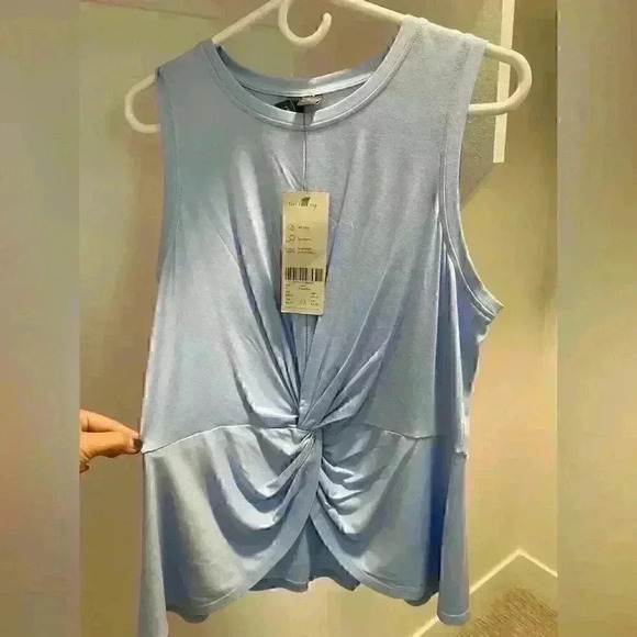 NWT Sweaty Betty Tori Tank Sz M / US 8 in light blue - Picture 7 of 9
